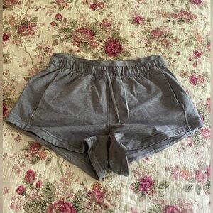 lululemon inner glow short 3”